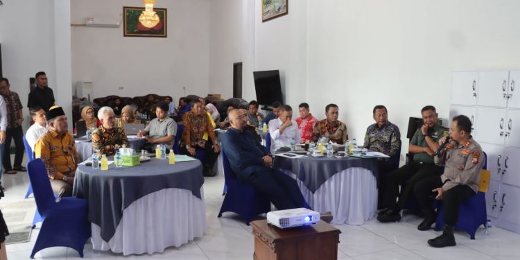 Kapolres Bengkulu Tengah Hadiri Evaluasi dan Penataan HGU Perusahaan Perkebunan