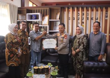 Polres Bengkulu Tengah Terima Penghargaan dari KPU atas Dukungan Pengamanan Pilkada 2024