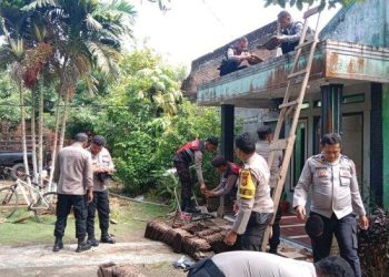 Polres Bengkulu Tengah Tanggap Bencana, Bantu Warga Terdampak Gempa