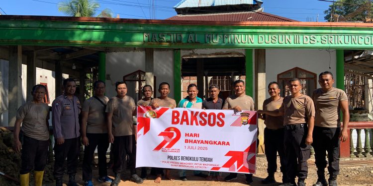Polsek Pondok Kelapa Gelar Bakti Sosial Religi Sambut Hari Bhayangkara ke-79