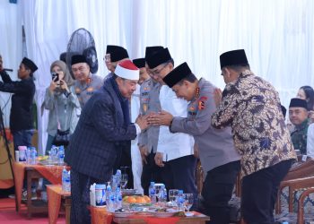 Kapolri Hadiri Haul Pondok Buntet Pesantren di Cirebon, Ulama dan Polri saling Melengkapi