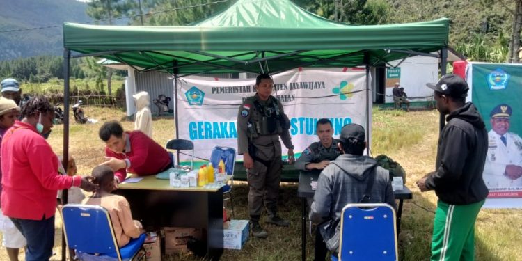 Partisipasi Tim Kesehatan Satgas Ops Damai Cartenz Gelar Pelayanan Kesehatan di Festival Budaya Lembah Baliem*