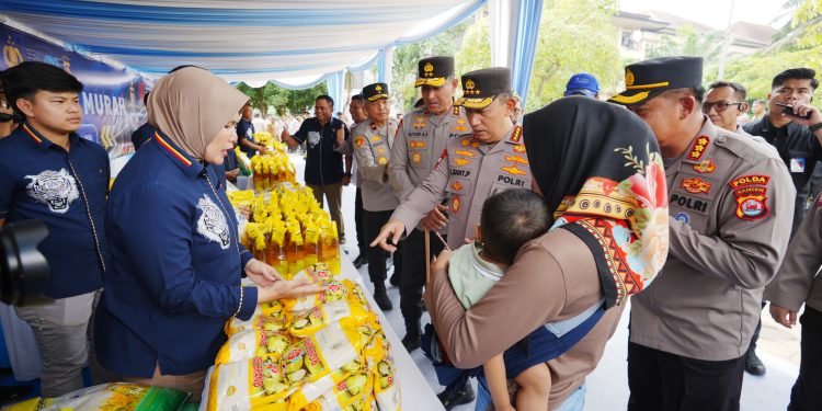 Kapolri Tinjau GPM Polda Banten, Telah Distribusikan 27 Ton Beras SPHP ke Masyarakat