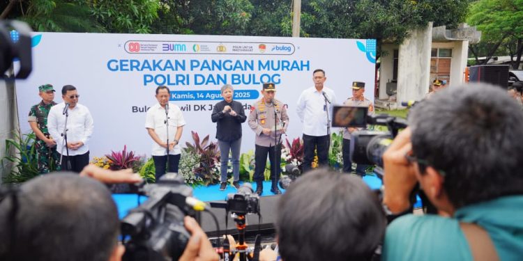 Polri dan Bulog Kick-Off Gerakan Pangan Murah Serentak di Seluruh Indonesia
