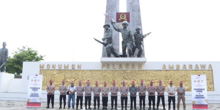 SIARAN PERS POLRI*  *Alumni Akpol 90, Peduli Lingkungan Dengan Tanam Puluhan Pohon di Monumen Palagan Ambarawa*