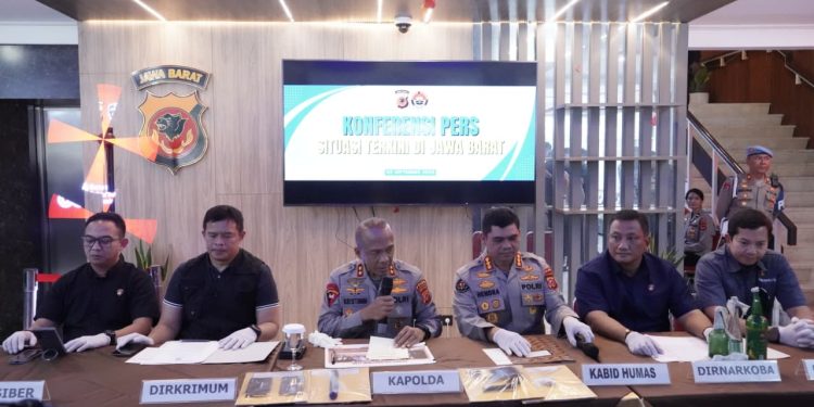 Klarifikasi Isu Polisi Masuk Kampus, Polda Jabar Tegaskan Hanya Lakukan Pengamanan di Jalan Umum