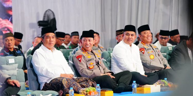 Hadiri Doa Bersama dan Peringatan Maulid Nabi, Kapolri Ajak Masyarakat Jaga Persatuan dan Kesatuan Untuk Memajukan Indonesia