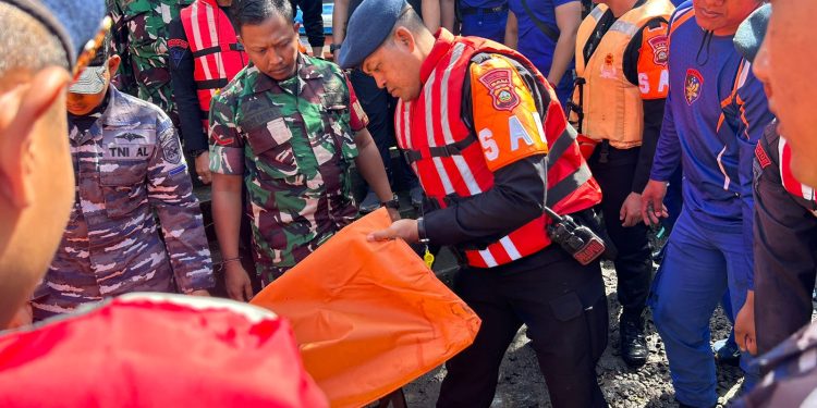 Tim SAR Ditpolairud Polda Bali Temukan Empat Perempuan Korban Banjir