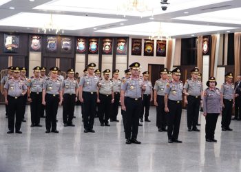 27 Pati Polri Naik Pangkat