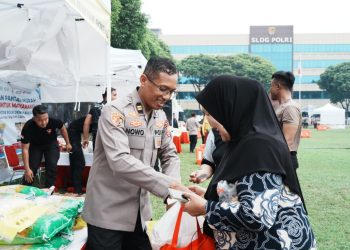 *Polri Gelar Gerakan Pangan Murah di Jakarta Timur*