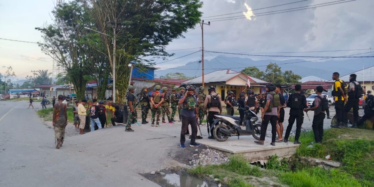 *Sinergitas TNI-Polri Berhasil Evakuasi Enam Personel TNI AD Satgas Maleo Kopassus di Yalimo, Tiga Luka Berat*
