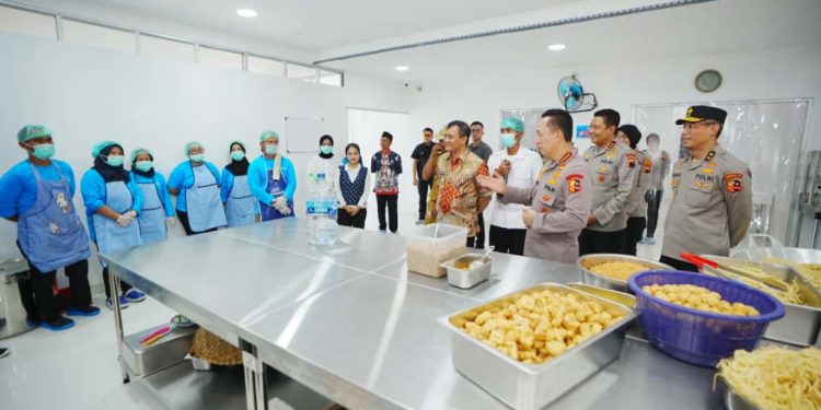Tinjau Langsung SPPG Pabelan, Kapolri Tekankan Perkuat Food Security