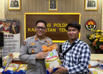 Pererat Kemitraan, Polda Kalteng Bagikan Paket Sembako untuk Insan Pers