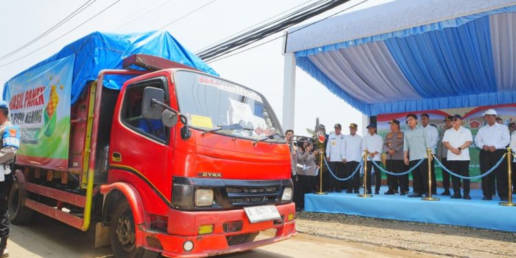 Polda Banten Salurkan 160 Ton Jagung Hasil Panen Jagung Kuartal III Ke Bulog