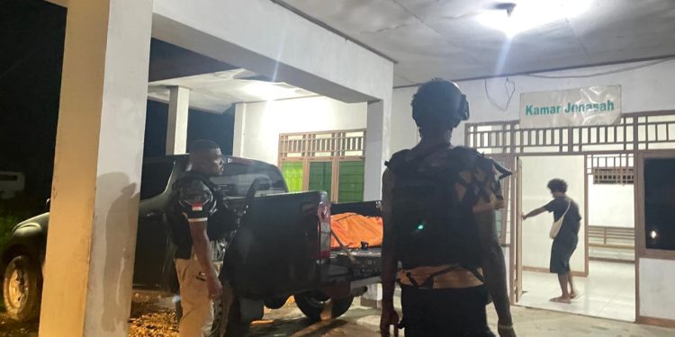*Satgas Ops Damai Cartenz Beserta Polres Yahukimo Evakuasi Korban Penganiayaan di Yahukimo, Diduga Ulah Simpatisan KKB*