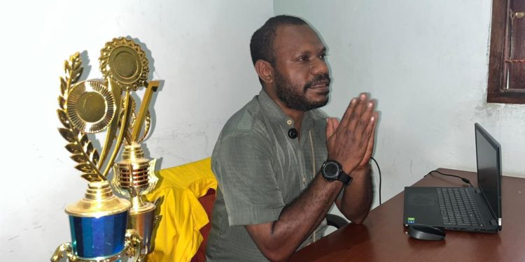 Tokoh Akademisi Dari Politeknik Amamapare Timika Dukung Satgas Ops Damai Cartenz Jaga Keamanan Papua*