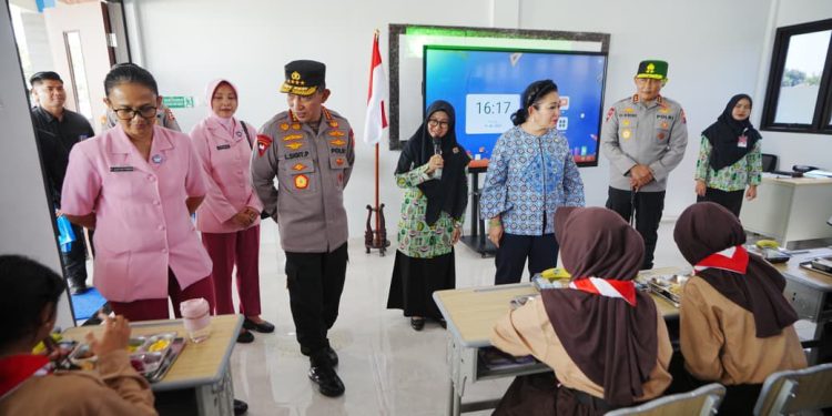 Ketua Komisi IV DPR Puji Inisiatif Kapolri Bangun SMP Kemala Bhayangkari di Karanganyar