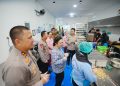Kapolri dan Ketua Komisi IV DPR Tinjau SPPG YKB Polres Karanganyar, Dukung Penuh Program MBG