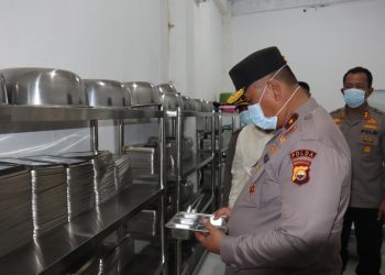 Wakapolda Bengkulu Tinjau Dapur Satuan Pelayanan Pemenuhan Gizi (SPPG) Yayasan Kemala Bhayangkari Polres Bengkulu Selatan*