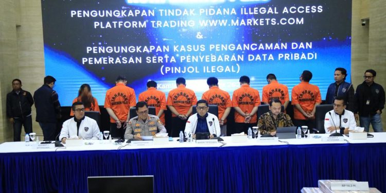 *BARESKRIM POLRI TANGKAP WNI PEMBOBOL PLATFORM TRADING INTERNATIONAL MARKETS.COM, RUGIKAN PERUSAHAAN RP6,67 MILIAR