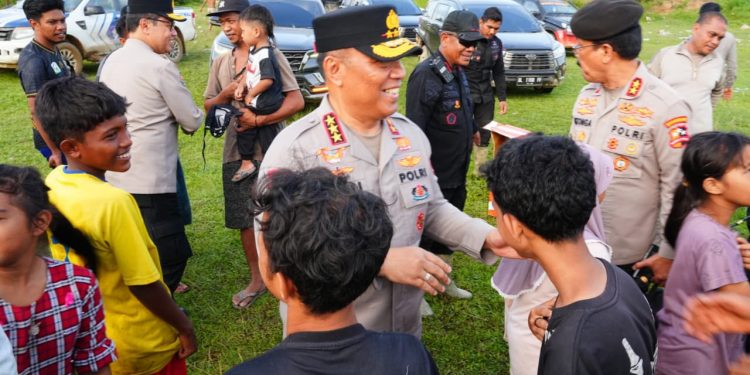 *Wakapolri Pantau Penanganan Banjir Aceh Tamiang, Pastikan Bantuan Besar Akpol ’90 Tersalurkan Tepat Sasaran
