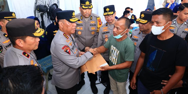 Wakapolri Tinjau Posko Antemortem DVI di Sumatera Barat, Pastikan Proses Identifikasi Korban Berjalan Optimal
