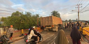 Akses Antarwilayah Pulih, Brimob Sumut Rampungkan Perbaikan Jembatan Halangan dalam 3 Hari