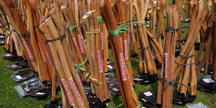 Polda Riau Kirim 3.459 Peralatan Kerja ke Aceh dan Sumbar untuk Percepatan Pemulihan Pascabencana