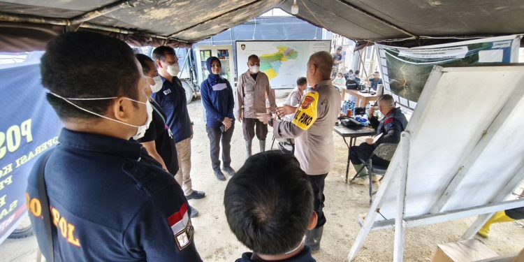 Polri Berpacu dengan Waktu Layani Kesehatan Korban Bencana Aceh, Sumut, dan Sumbar