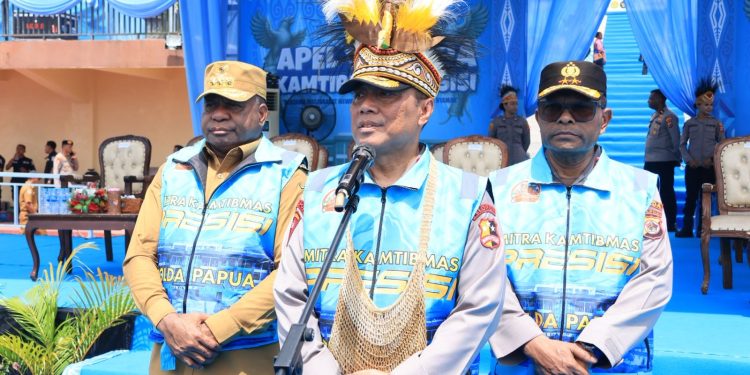 Wakapolri Apresiasi Sinergi Ribuan Mitra Kamtibmas dalam Apel Mitra Kamtibmas Presisi di Polda Papua