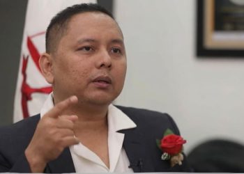 Jakarta, 15 Desember 2025 *SIARAN PERS PETISI AHLI:* *(PERKUMPULAN PRAKTISI HUKUM & AHLI HUKUM INDONESIA)*