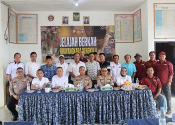 Kapolres Bengkulu Tengah Dampingi Kapolda Bengkulu pada Kegiatan Jelajah Berkah Bhayangkara “Menembus Medan, Menyentuh Nurani” di Bengkulu Tengah