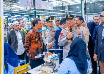 Wakapolri Resmikan Kembali Operasional Pabrik Garmen Wonghang Bersaudara di Pemalang