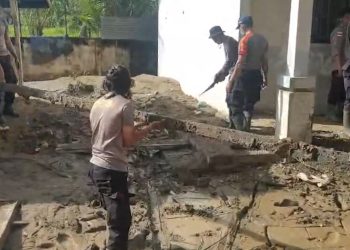 Polri Tegaskan Komitmen Pemulihan Pascabencana, SMA Negeri 1 Peusangan Siap untuk Kegiatan Belajar Mengajar