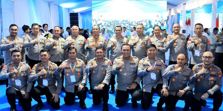 Presiden Prabowo Anugerahkan Tanda Kehormatan kepada Polri atas Dukungan Ketahanan Pangan Nasional