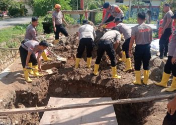 Polres Padang Pariaman Gencarkan Pembangunan Sumur Cincin di Hunian Sementara Warga Anduriang