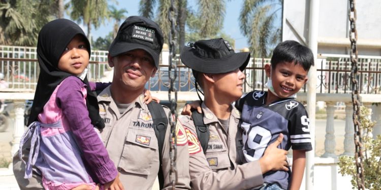 *Bedah Sekolah, Kepsek: bersyukur Kepedulian Taruna Akpol*