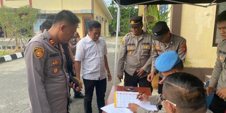 Polres Bengkulu Tengah Gelar Pemeriksaan Senjata Api Dinas