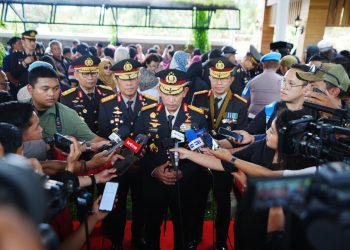 Hadiri Pemakaman, Kapolri: Pesan Eyang Meri Jadi Inspirasi dan Semangat Keluarga Besar Polri