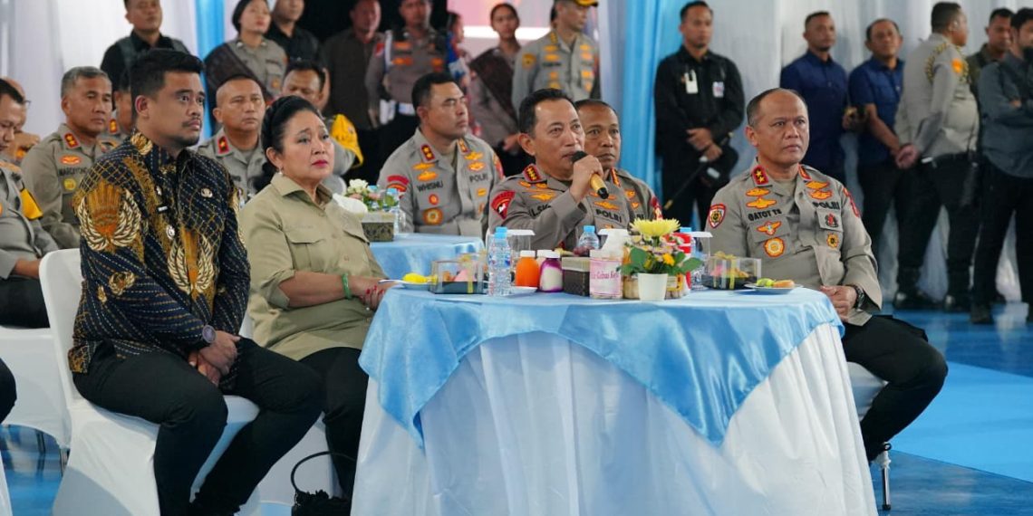 Percepat Pemulihan Akses, Kapolri Pantau Pembangunan Jembatan Bailey di Sumbar