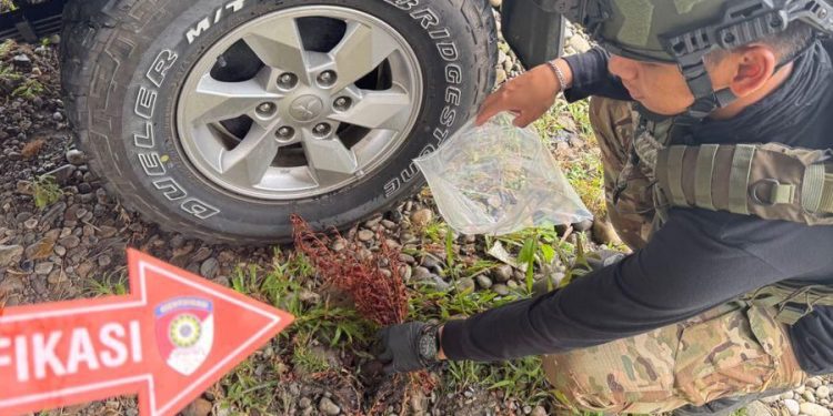 *Ambulans Hampir Dibakar, Warga Dekai Bertahan Selamatkan Satu-Satunya Akses Berobat*