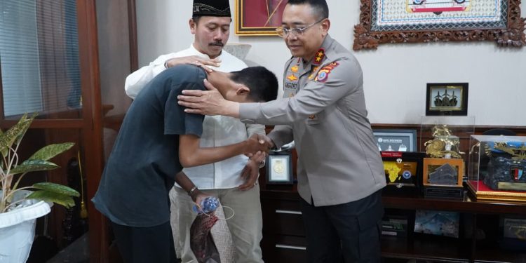 Aksi di Depan Mapolda DIY Telah Kondusif, 3 Mahasiswa Yang diamankan Diserahkan Ke Pihak Rektorat