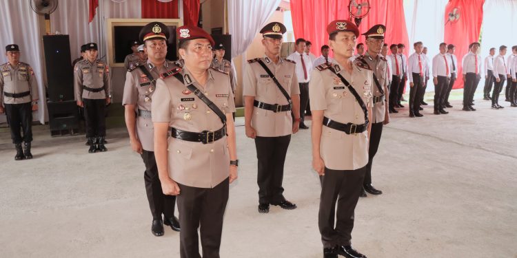 Upacara Serah Terima Jabatan Kasat Reskrim, Kasiwas dan Pengangkatan Kasikum di Polres Bengkulu Tengah