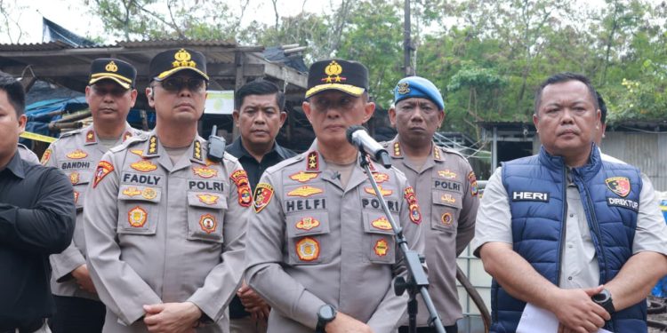 *Polda Lampung Berhasil Bongkar Sindikat Penimbunan BBM Ilegal di Pesawaran, Potensi Kerugian Negara Capai Ratusan Miliar*